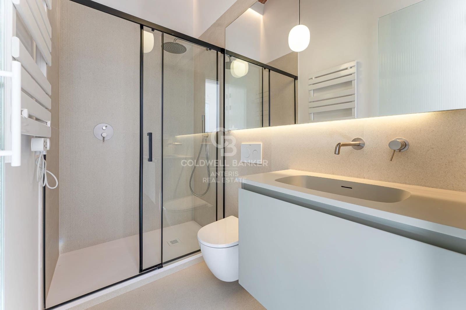 2 makuuhuone Asunto myytävänä paikassa Barcelona kaupunki - 645 000 € (Ref: 10078385)