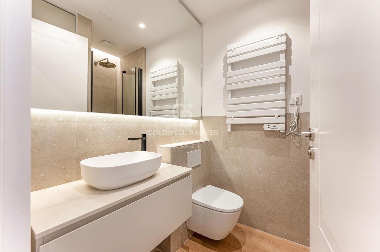 2 makuuhuone Asunto myytävänä paikassa Barcelona kaupunki - 645 000 € (Ref: 10078385)