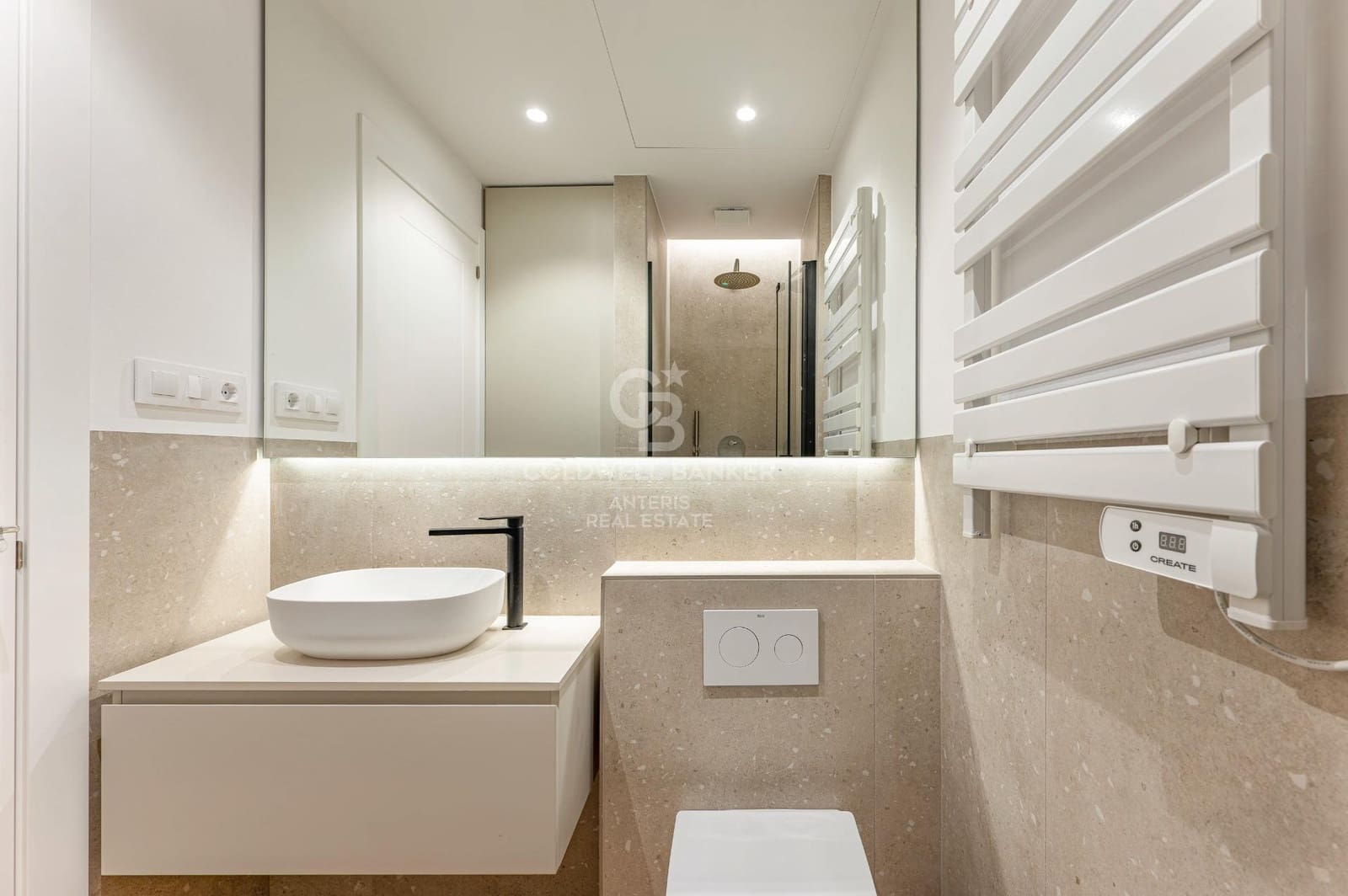 2 makuuhuone Asunto myytävänä paikassa Barcelona kaupunki - 645 000 € (Ref: 10078385)