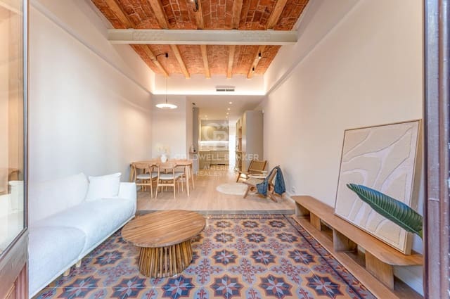Piso de 2 habitaciones en La Dreta de L'Eixample, Barcelona ciudad en venta - 645.000 € (Ref: 10078385)