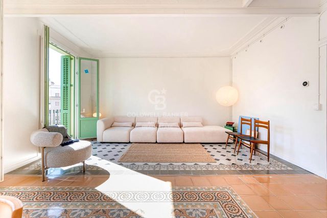 3 chambre Appartement à vendre à Sant Antoni, Barcelone ville - 649 000 € (Ref: 10120206)