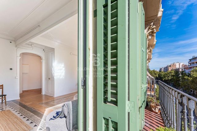 3 chambre Appartement à vendre à Sant Antoni, Barcelone ville - 649 000 € (Ref: 10120206)