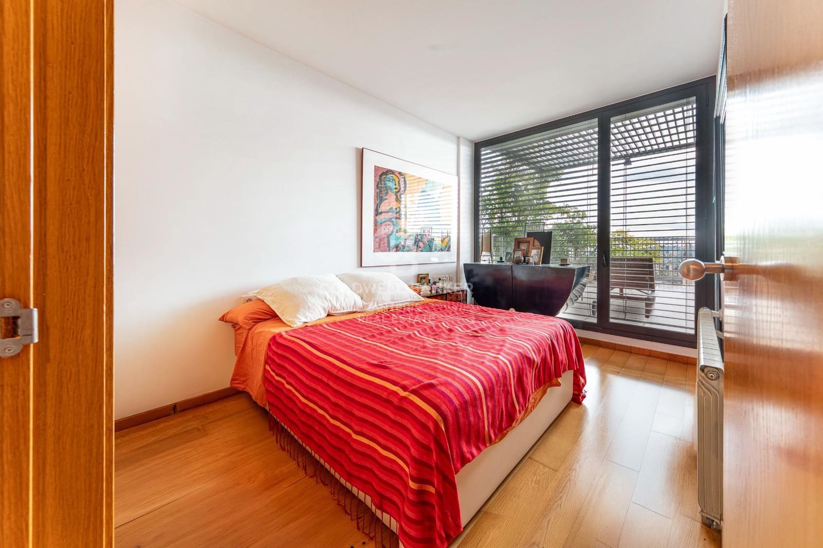 2 soverom Penthouse til salgs i Barcelona by med svømmebasseng garasje - € 1 345 000 (Ref: 10161518)