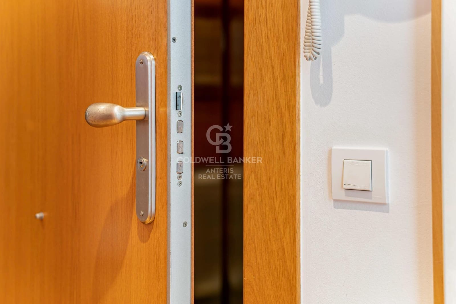 2 soverom Penthouse til salgs i Barcelona by med svømmebasseng garasje - € 1 345 000 (Ref: 10161518)