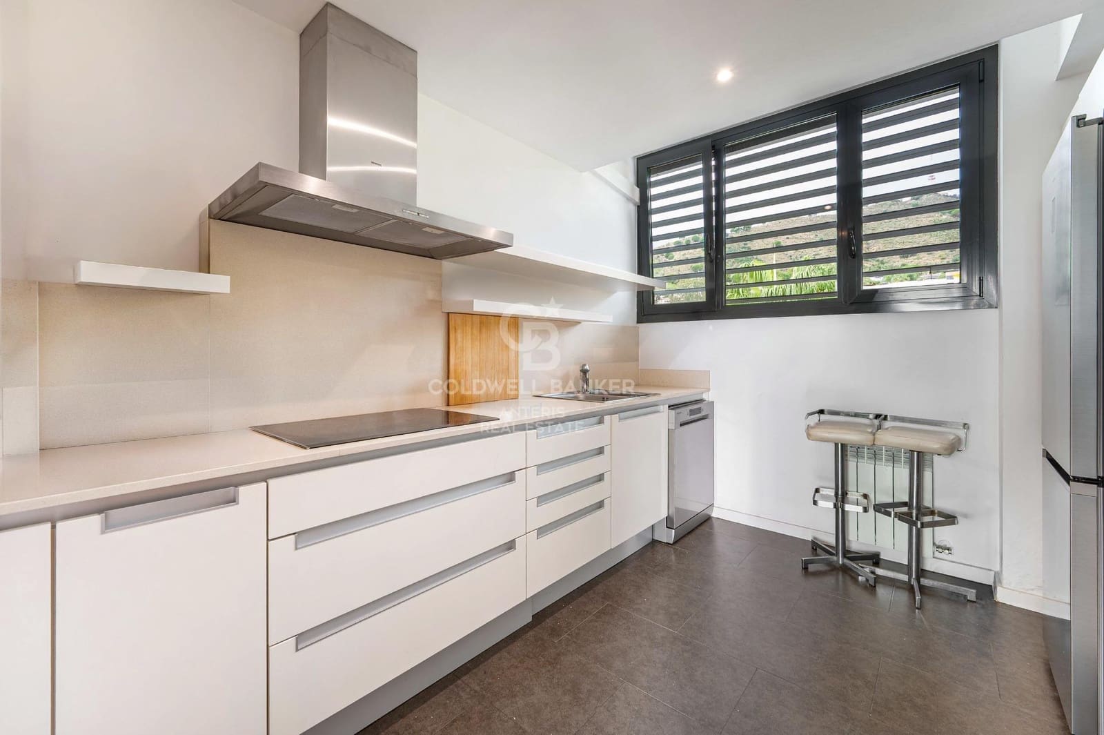 2 soverom Penthouse til salgs i Barcelona by med svømmebasseng garasje - € 1 345 000 (Ref: 10161518)