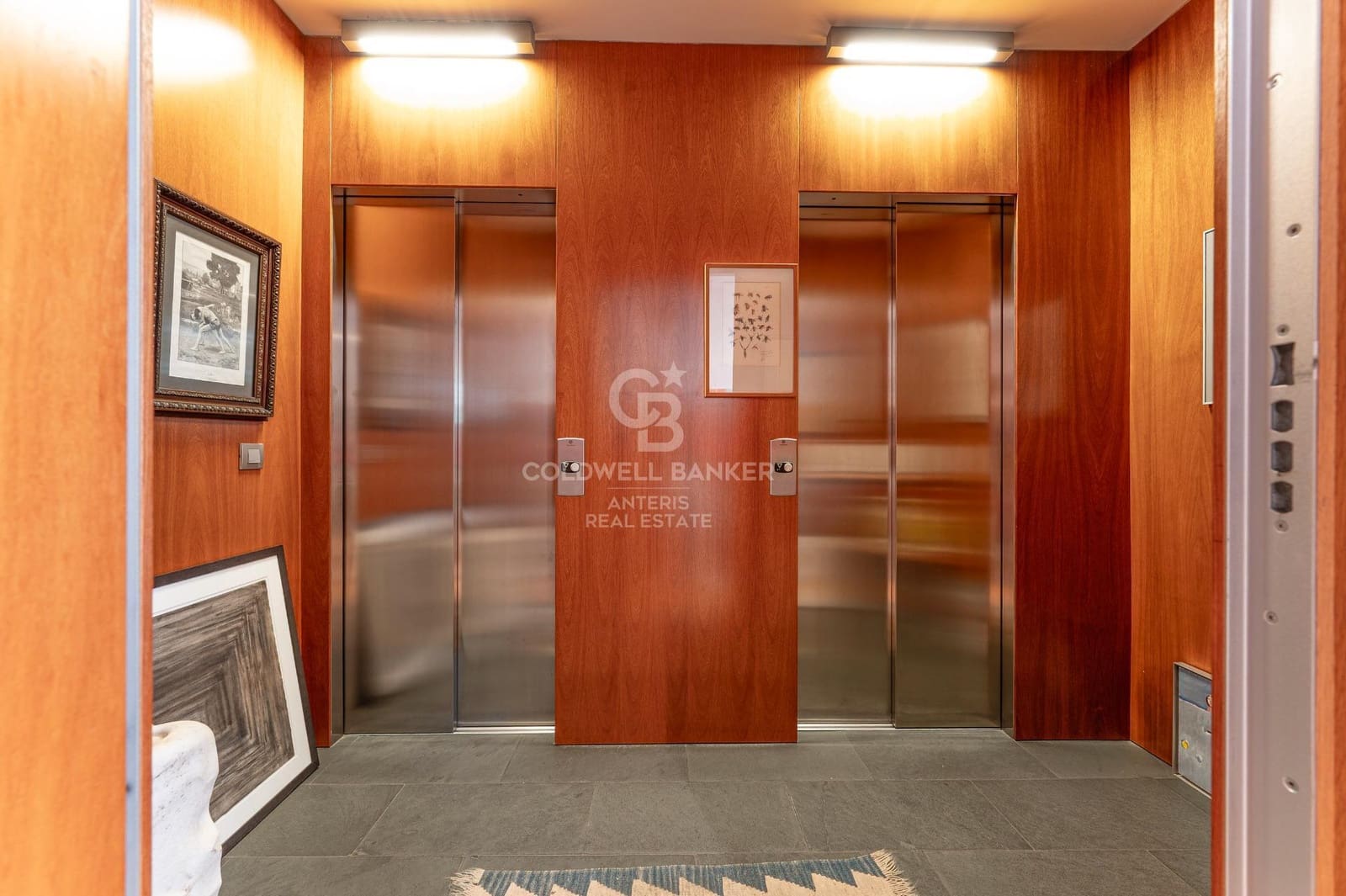 2 soverom Penthouse til salgs i Barcelona by med svømmebasseng garasje - € 1 345 000 (Ref: 10161518)