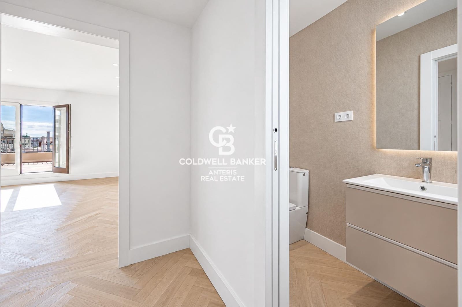 Ático de 4 habitaciones en Barcelona ciudad en venta - 1.850.000 € (Ref: 10168741)