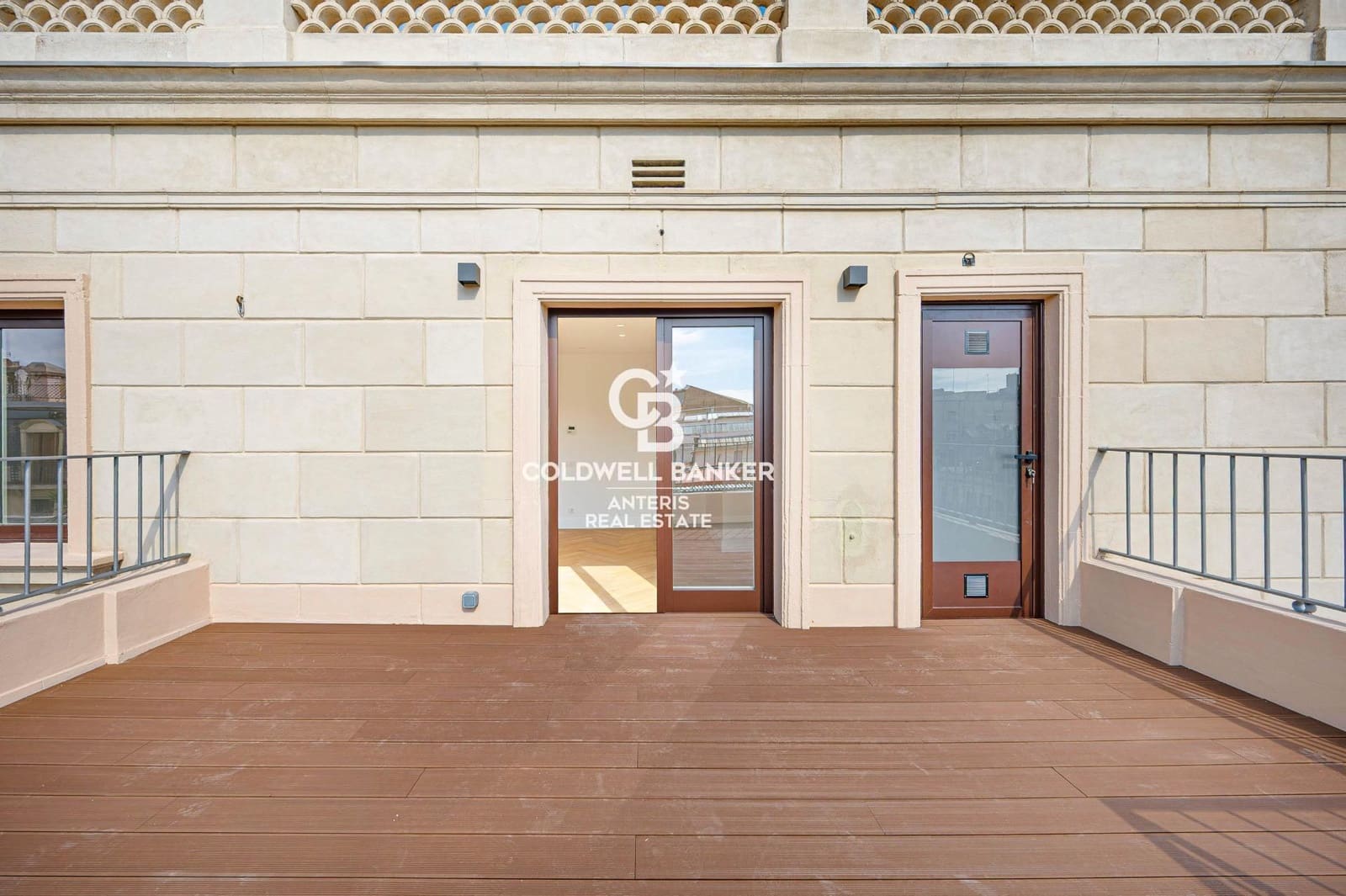 Ático de 4 habitaciones en Barcelona ciudad en venta - 1.850.000 € (Ref: 10168741)