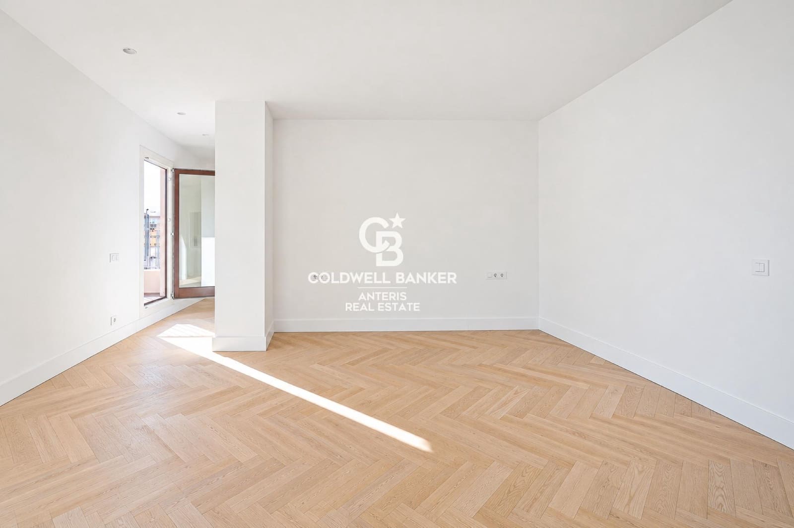 Ático de 4 habitaciones en Barcelona ciudad en venta - 1.850.000 € (Ref: 10168741)