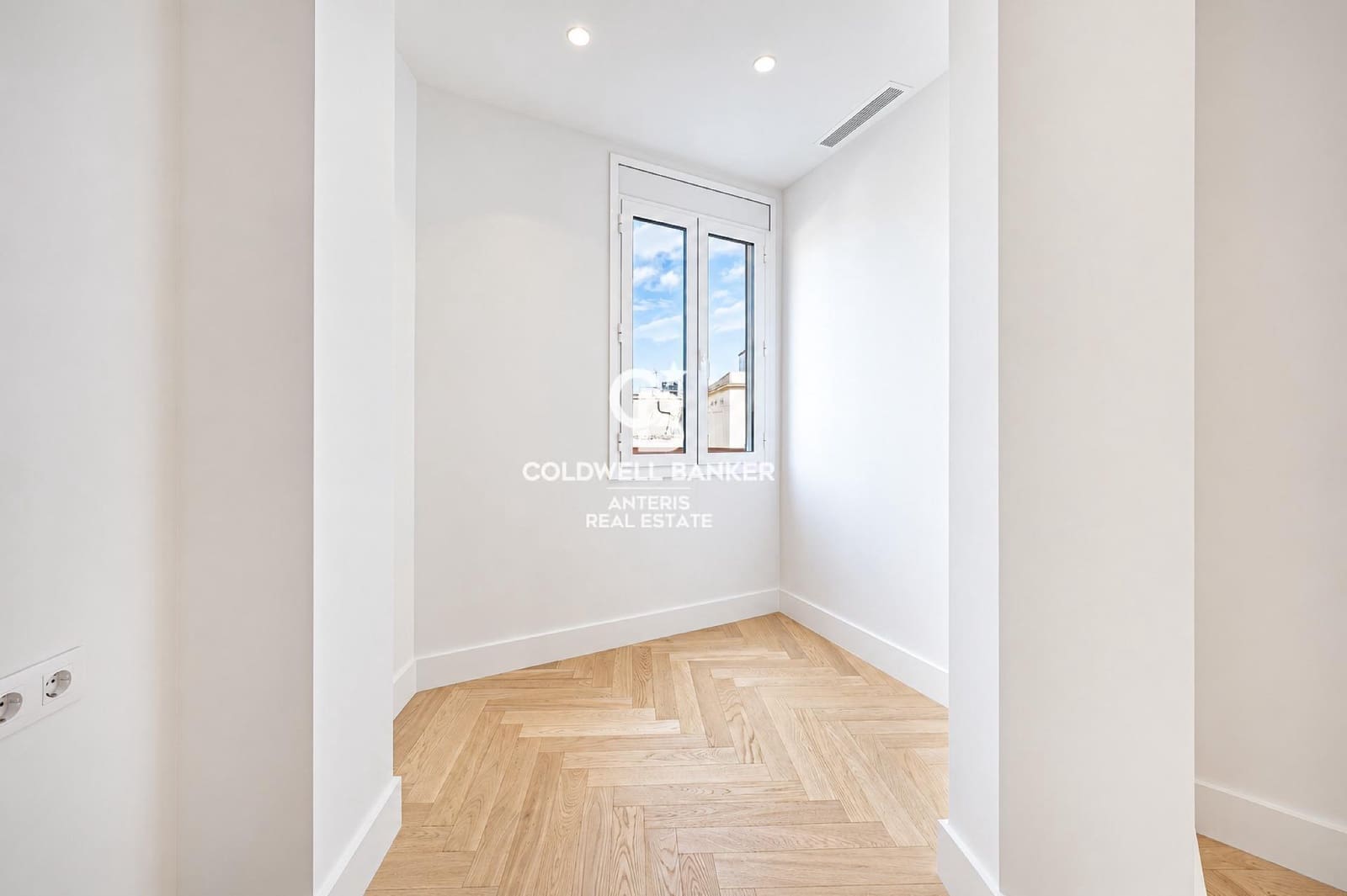 Ático de 4 habitaciones en Barcelona ciudad en venta - 1.850.000 € (Ref: 10168741)
