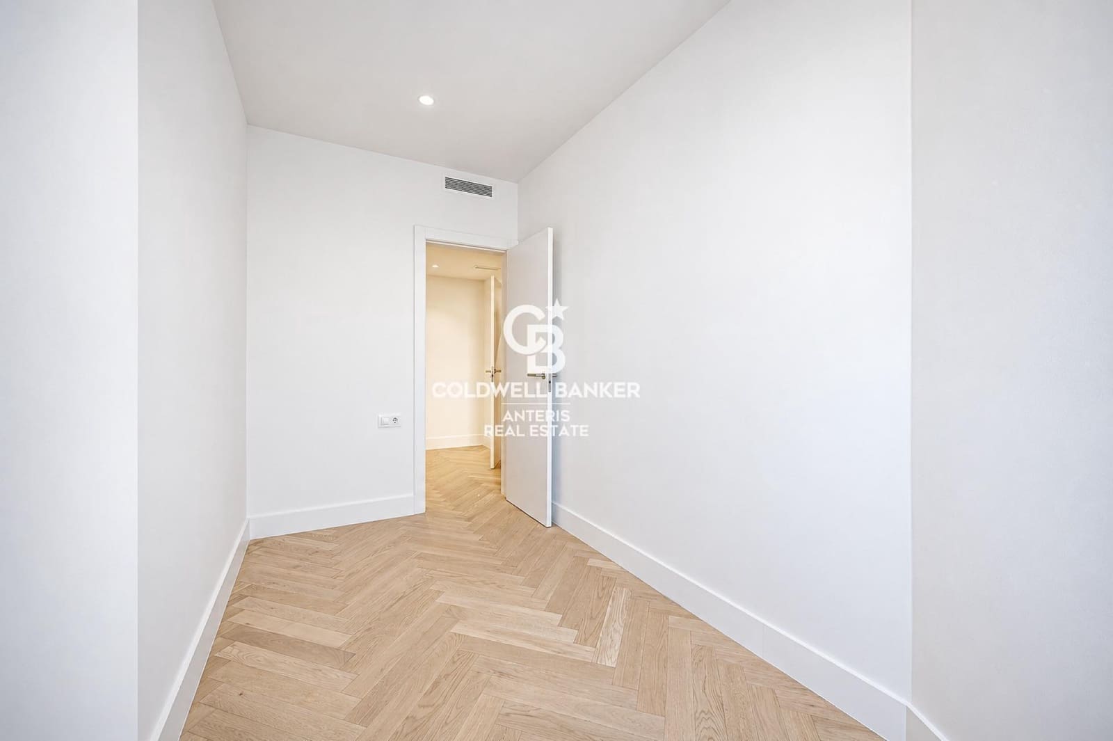 Ático de 4 habitaciones en Barcelona ciudad en venta - 1.850.000 € (Ref: 10168741)