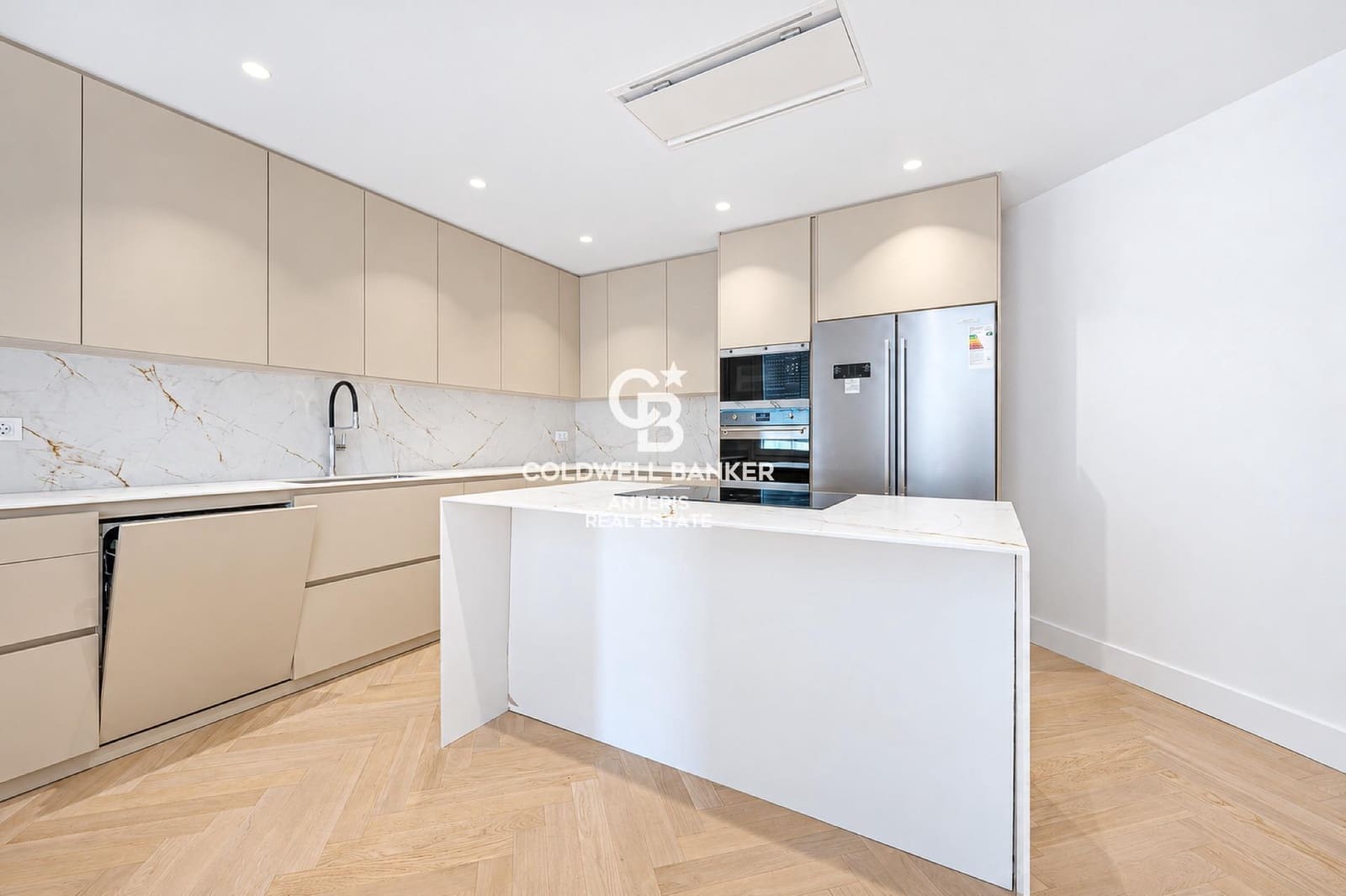 Ático de 4 habitaciones en Barcelona ciudad en venta - 1.850.000 € (Ref: 10168741)