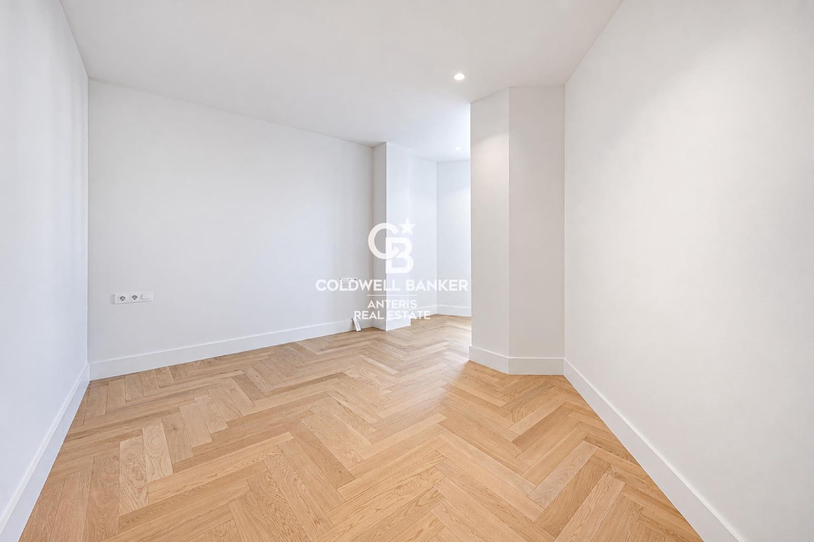 Ático de 4 habitaciones en Barcelona ciudad en venta - 1.850.000 € (Ref: 10168741)