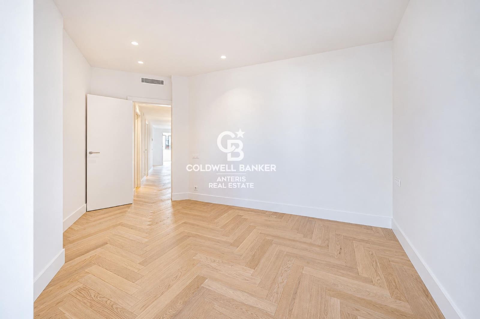 Ático de 4 habitaciones en Barcelona ciudad en venta - 1.850.000 € (Ref: 10168741)
