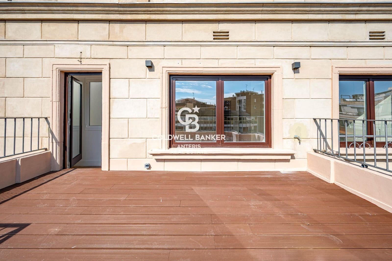 Ático de 4 habitaciones en Barcelona ciudad en venta - 1.850.000 € (Ref: 10168741)
