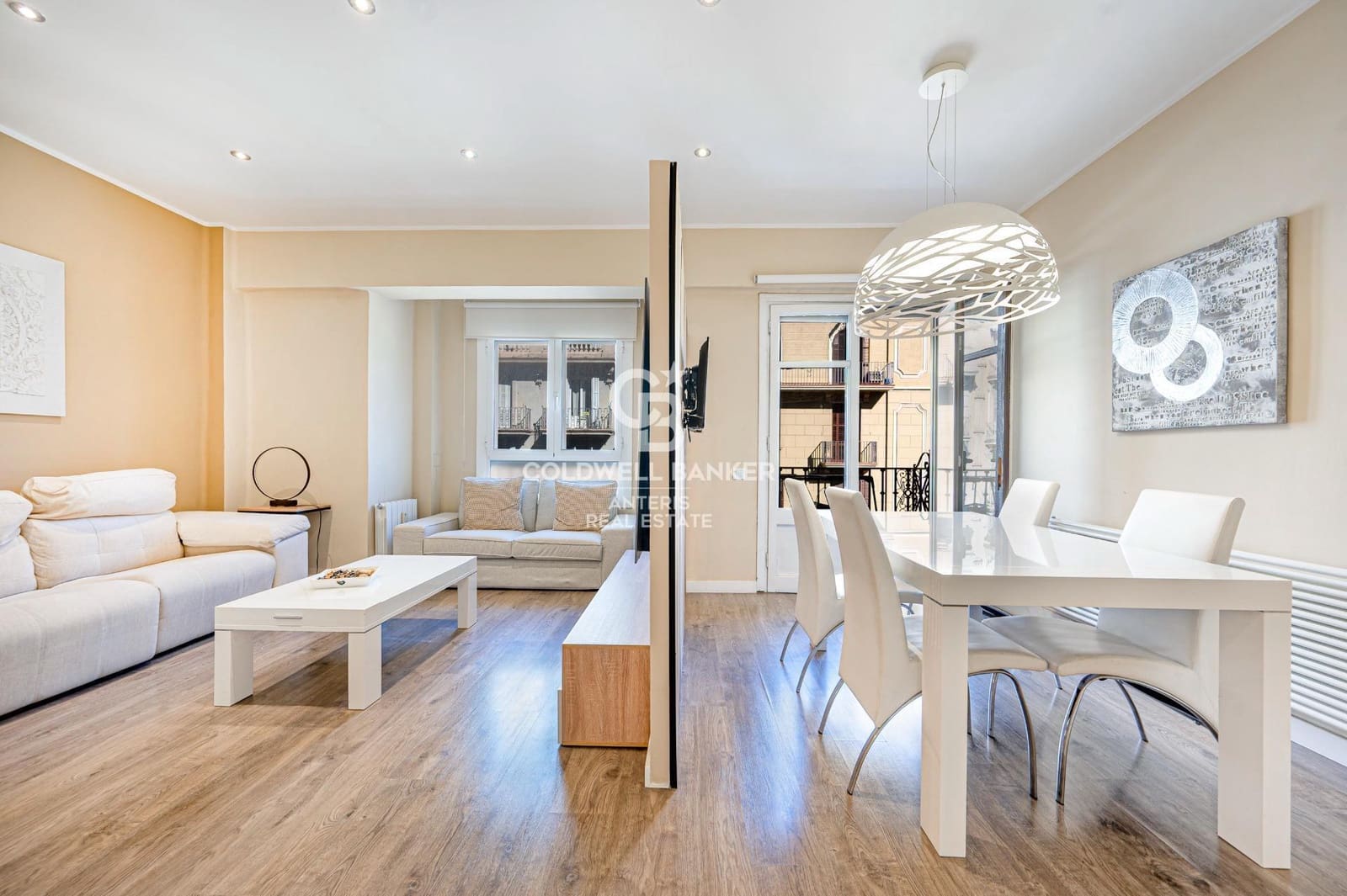 3 soveværelse Lejlighed til salg i Barcelona by - € 785.000 (Ref: 10171601)