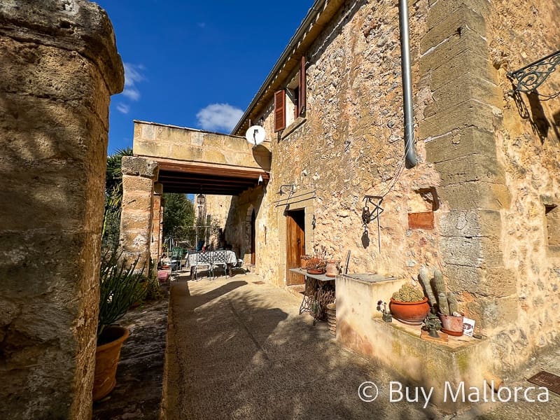 2 sypialnia Finka/Dom wiejski na sprzedaż w Andratx z garażem - 690 000 € (Ref: 7471904)