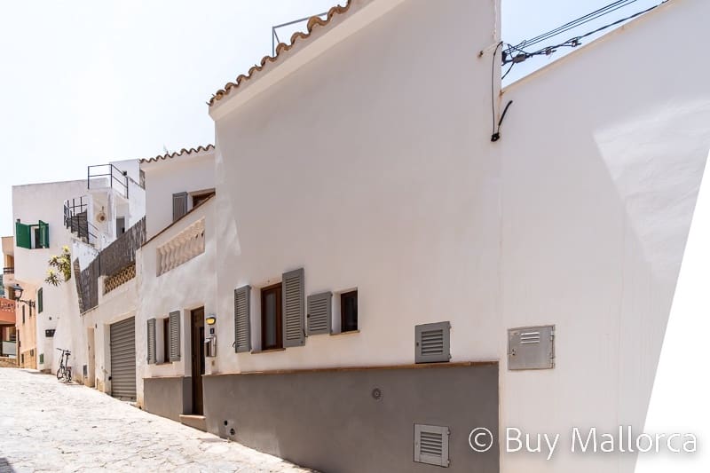 4 soveværelse Byhus til salg i Puerto de Andratx - € 590.000 (Ref: 7832999)