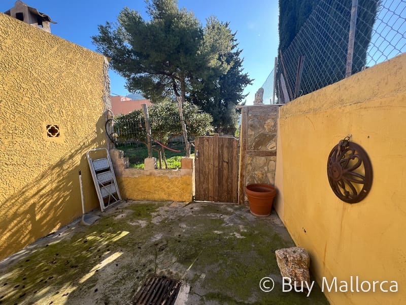 7 bedroom Villa for sale in Andratx - € 650,000 (Ref: 8605516)