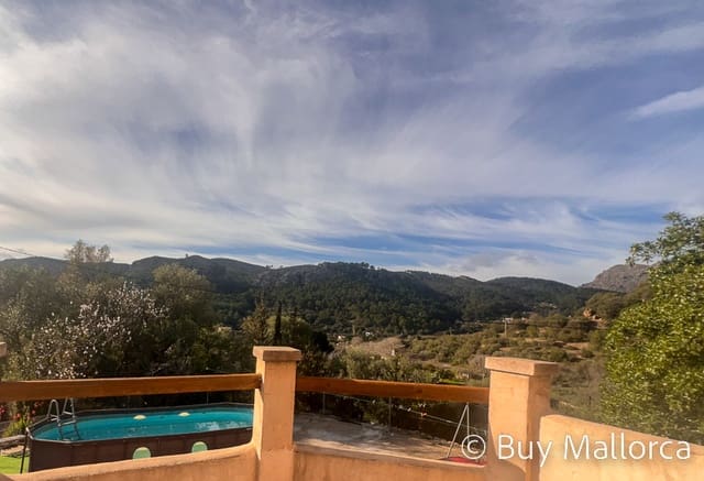 3 soveværelse Finca/Landehus til salg i Andratx med swimmingpool - € 1.650.000 (Ref: 8790180)