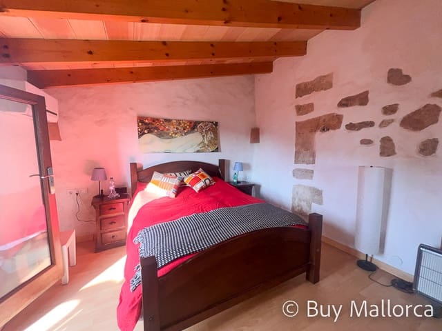 3 soveværelse Finca/Landehus til salg i Andratx med swimmingpool - € 1.650.000 (Ref: 8790180)