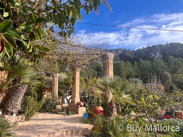 3 soveværelse Finca/Landehus til salg i Andratx med swimmingpool - € 1.650.000 (Ref: 8790180)