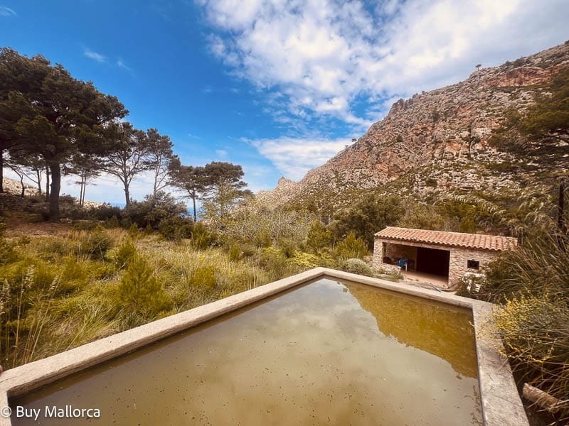 2 bedroom Finca/Country House for sale in Andratx with garage - € 605,000 (Ref: 8951924)