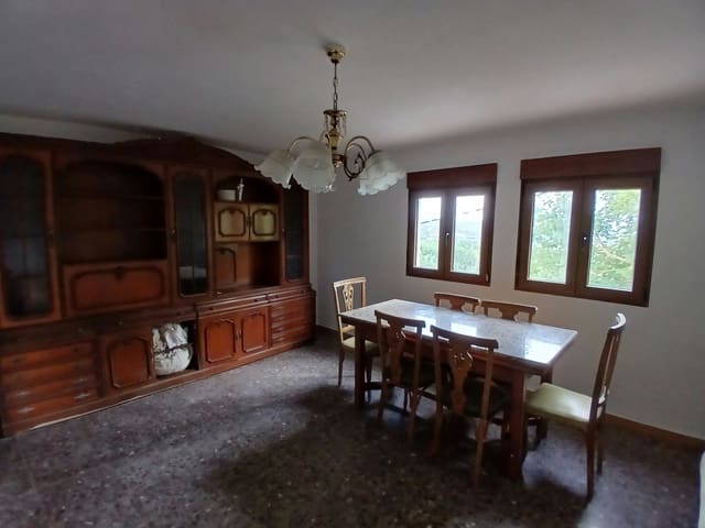 3 slaapkamer Finca/Landhuis te koop in Les Coves de Vinromà met garage - € 110.000 (Ref: 10140176)