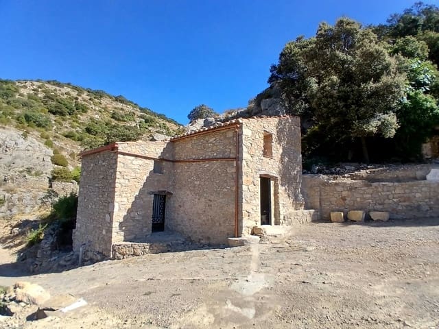 1 soveværelse Finca/Landehus til salg i Sierra Engarcerán med garage - € 38.000 (Ref: 10155826)