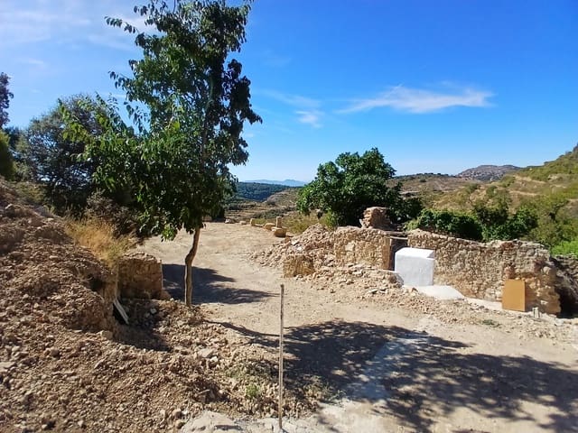 1 soveværelse Finca/Landehus til salg i Sierra Engarcerán med garage - € 38.000 (Ref: 10155826)