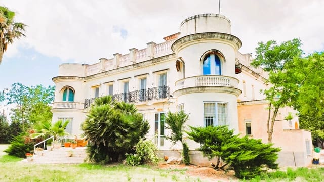 10 slaapkamer Villa te koop in Sant Mateu met zwembad garage - € 1.200.000 (Ref: 8436480)