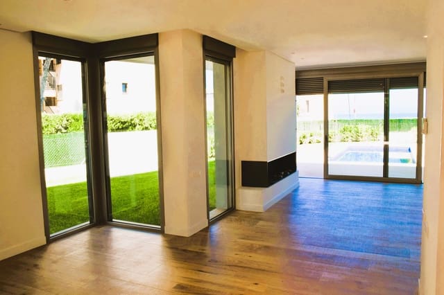 3 bedroom Villa for sale in Alcossebre, Alcalá de Xivert with pool garage - € 980,000 (Ref: 8464027)