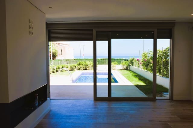 3 bedroom Villa for sale in Alcossebre, Alcalá de Xivert with pool garage - € 980,000 (Ref: 8464027)