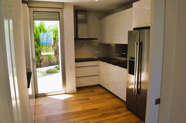 3 bedroom Villa for sale in Alcossebre, Alcalá de Xivert with pool garage - € 980,000 (Ref: 8464027)