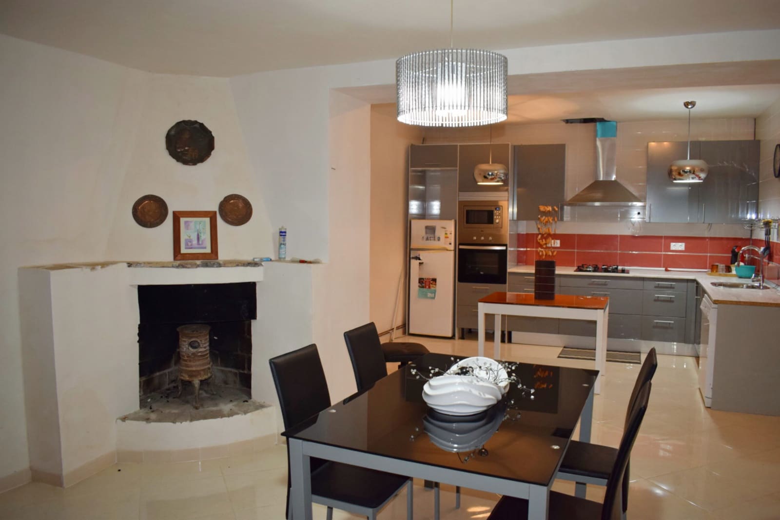 7 soveværelse Byhus til salg i Sant Mateu - € 100.000 (Ref: 8816550)