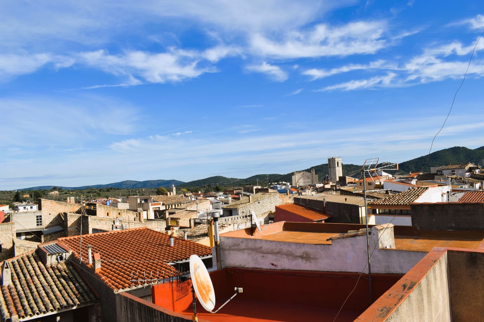 7 soveværelse Byhus til salg i Sant Mateu - € 100.000 (Ref: 8816550)