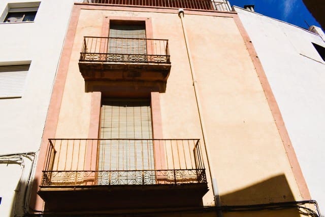 6 soveværelse Byhus til salg i Cervera del Maestre / Cervera del Maestrat - € 70.000 (Ref: 8821031)