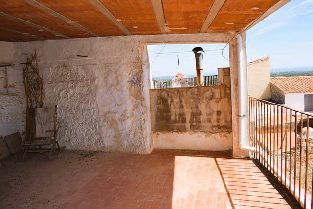 6 soveværelse Byhus til salg i Cervera del Maestre / Cervera del Maestrat - € 70.000 (Ref: 8821031)