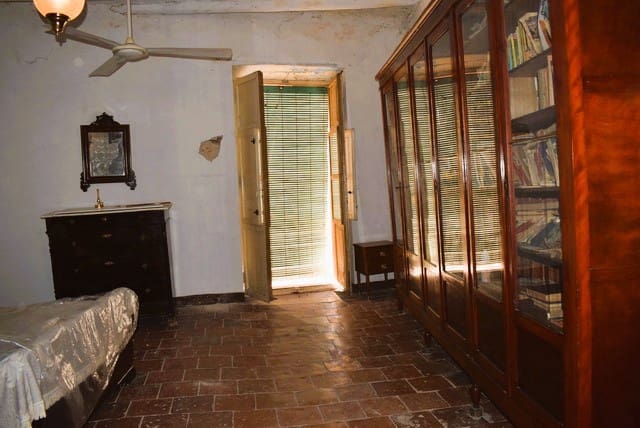 6 soveværelse Byhus til salg i Cervera del Maestre / Cervera del Maestrat - € 70.000 (Ref: 8821031)