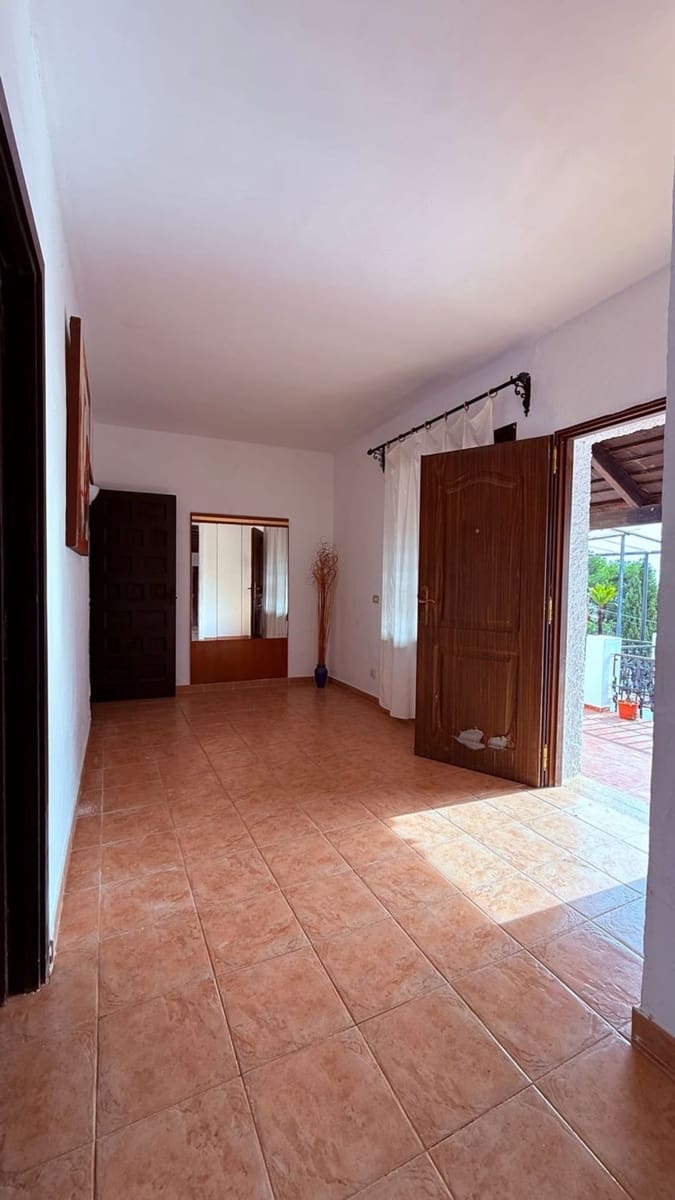 5 soveværelse Villa til salg i Alcossebre med garage - € 375.000 (Ref: 8885090)