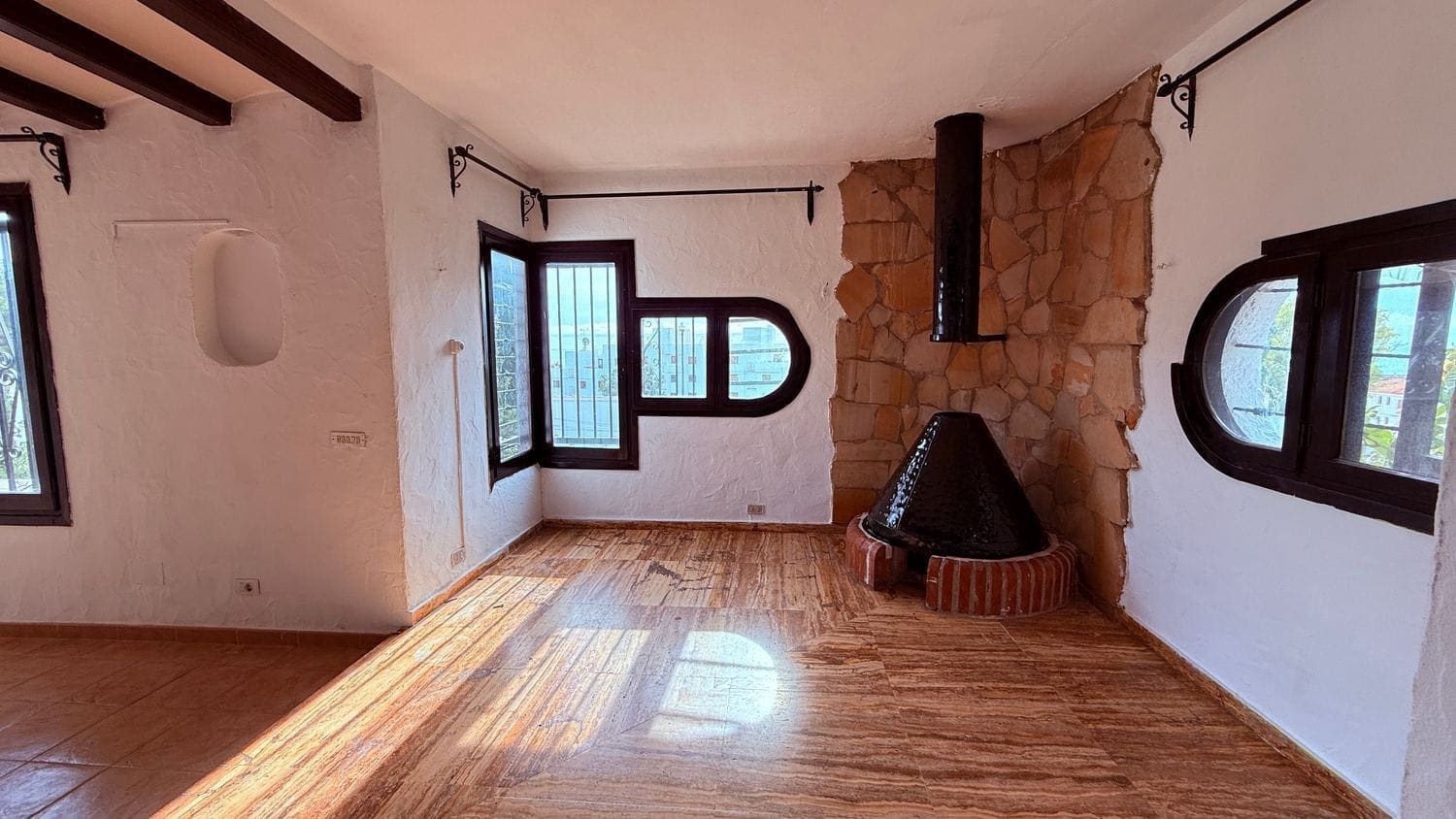 5 soveværelse Villa til salg i Alcossebre med garage - € 375.000 (Ref: 8885090)