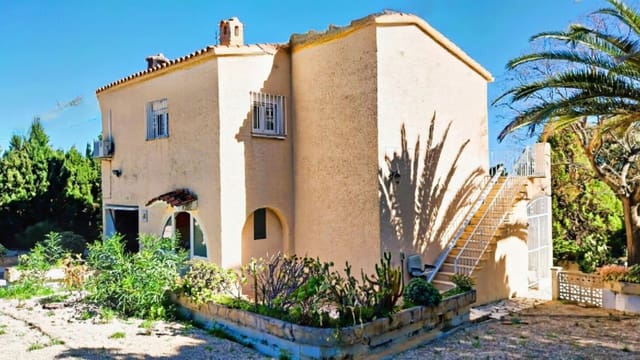 4 sovrum Villa till salu i Alcossebre, Alcalá de Xivert med garage - 340 000 € (Ref: 8917325)