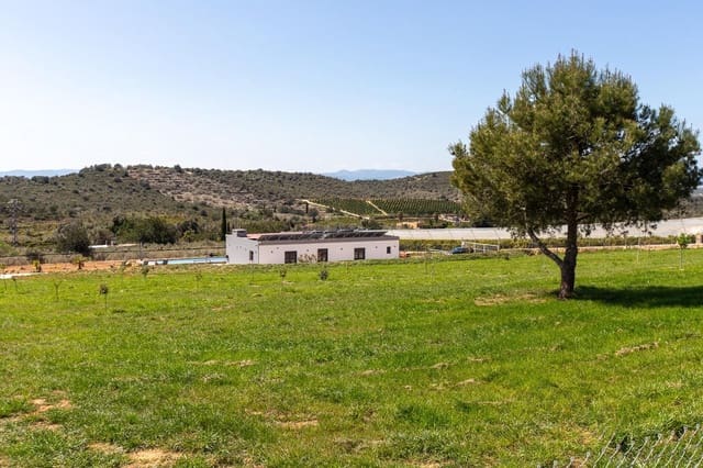 3 bedroom Finca/Country House for sale in Ulldecona with pool garage - € 300,000 (Ref: 9080692)