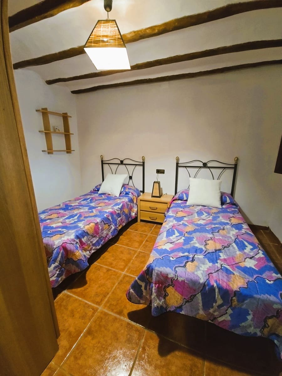 4 sypialnia Finka/Dom wiejski na sprzedaż w Les Useres z basenem garażem - 412 000 € (Ref: 9160605)