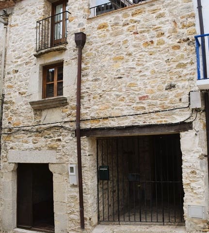 4 soveværelse Byhus til salg i Chert / Xert med garage - € 155.000 (Ref: 9163192)