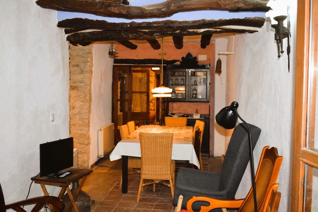 4 soveværelse Byhus til salg i Chert / Xert med garage - € 155.000 (Ref: 9163192)