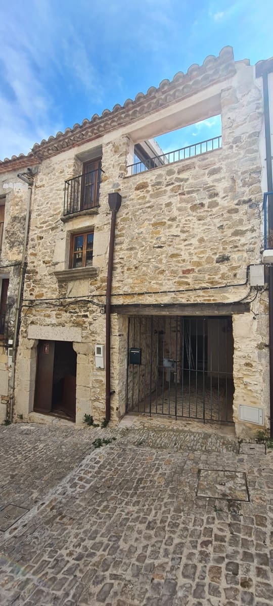 4 soveværelse Byhus til salg i Chert / Xert med garage - € 155.000 (Ref: 9163192)