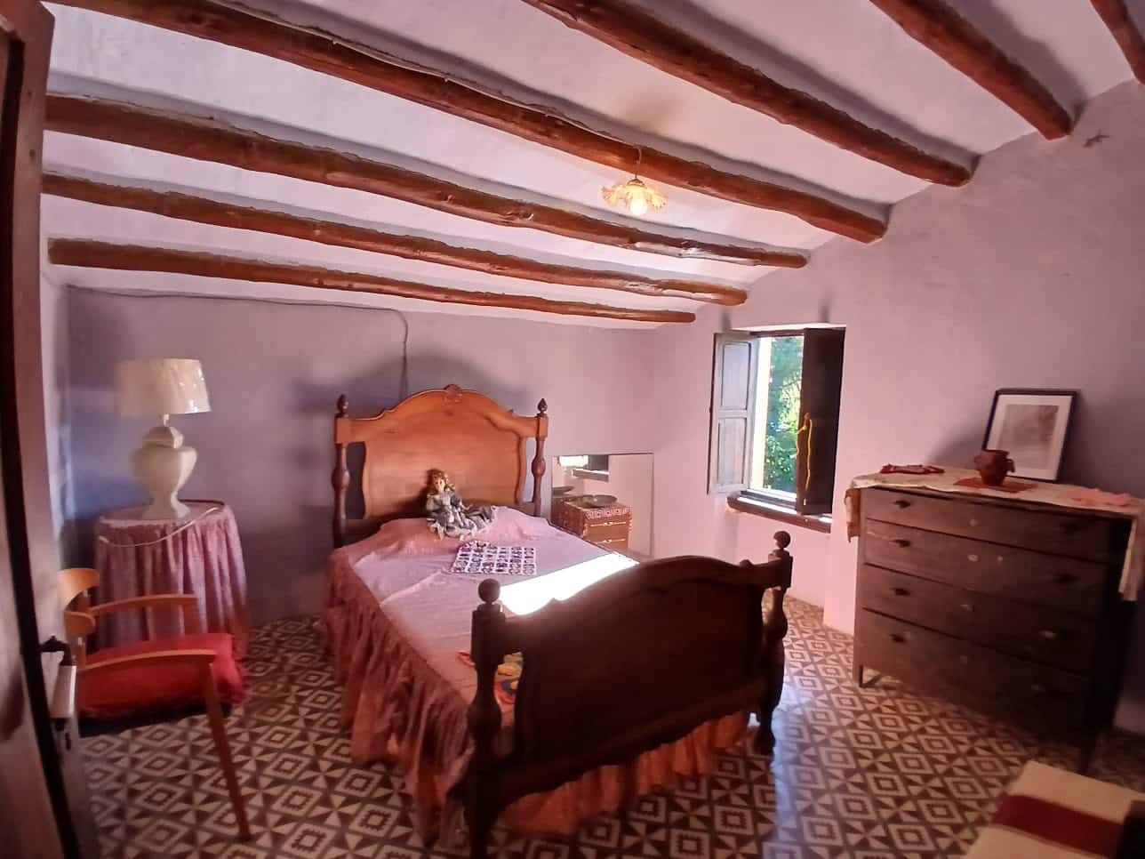 4 slaapkamer Finca/Landhuis te koop in Les Coves de Vinroma met garage - € 220.000 (Ref: 9383189)