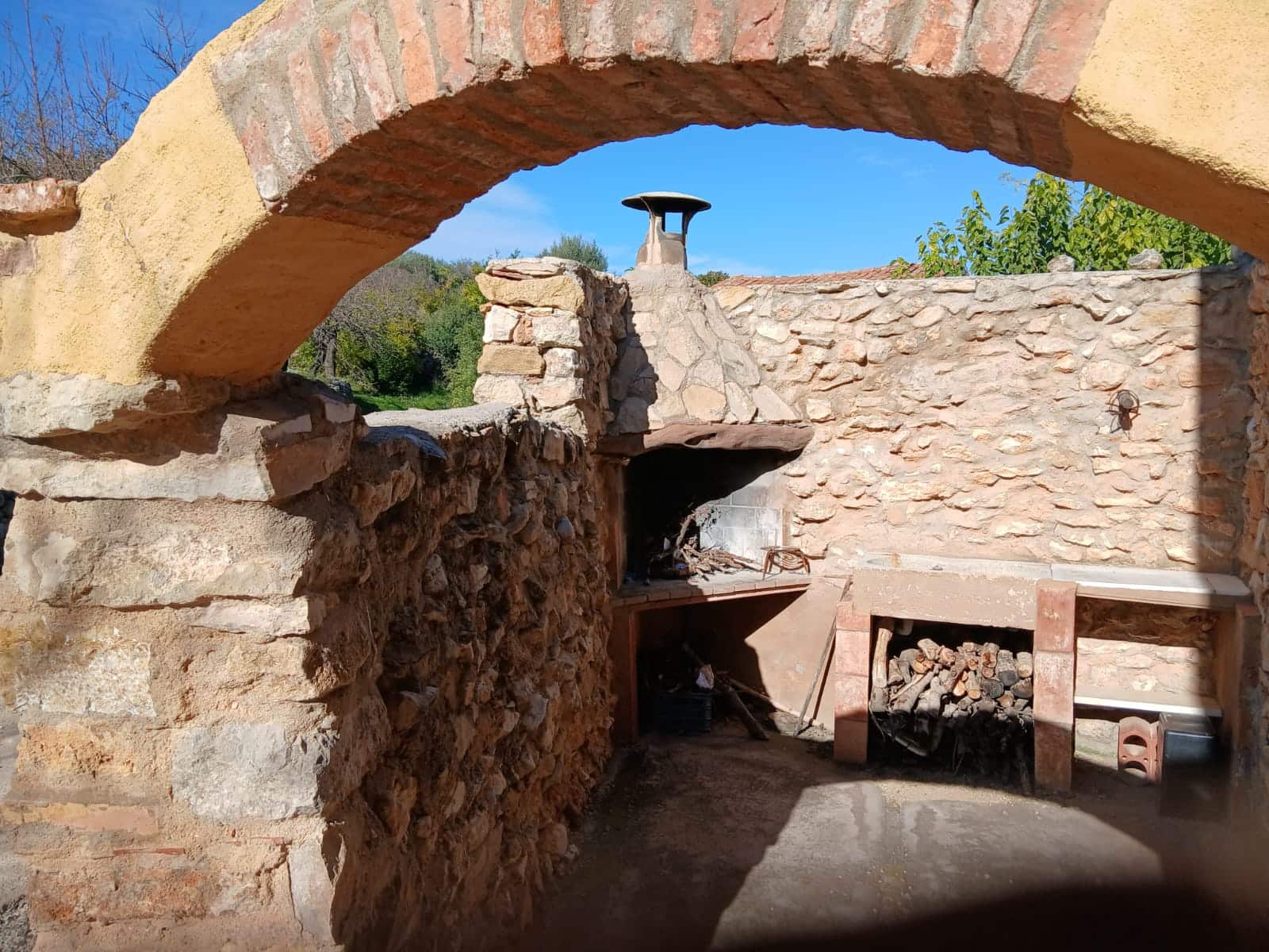 4 slaapkamer Finca/Landhuis te koop in Les Coves de Vinroma met garage - € 220.000 (Ref: 9383189)