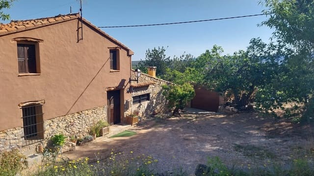 4 slaapkamer Finca/Landhuis te koop in Les Coves de Vinromà met garage - € 220.000 (Ref: 9383189)